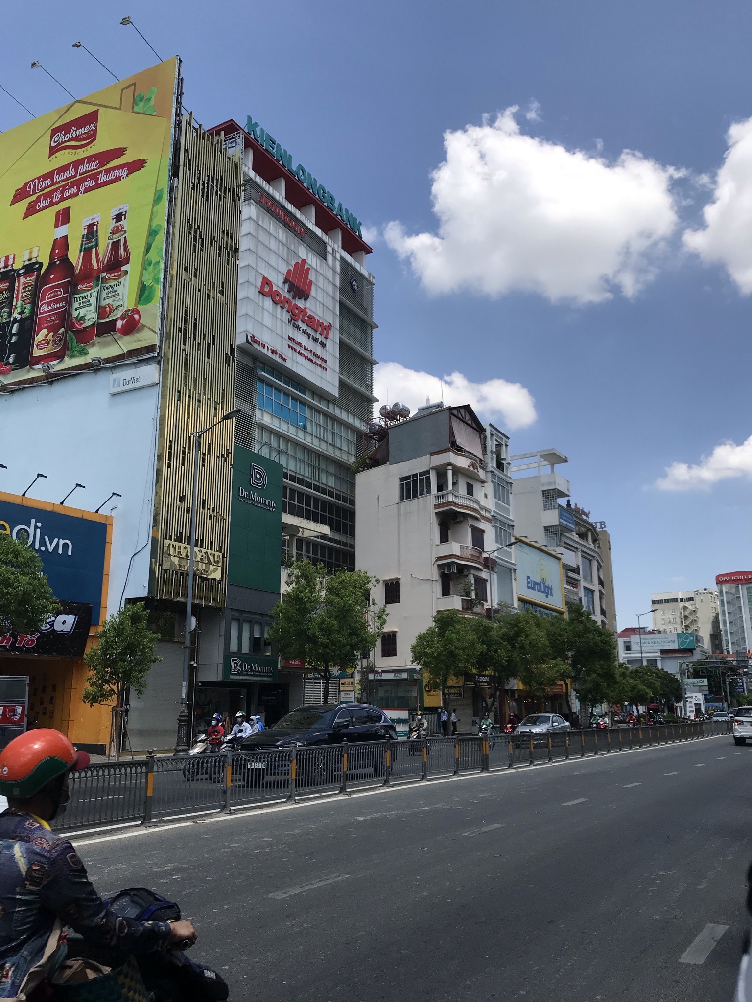 Bán nhà mặt tiền đường Tây Thạnh, Q.Tân Phú, cấp 4 HĐT 200 tr/tháng, giá bán 88 triệu/m2