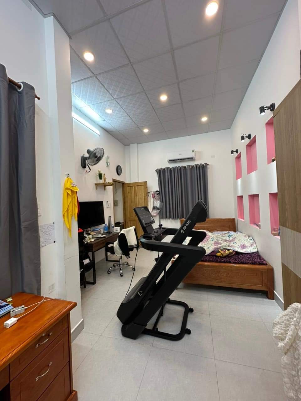 Bán nhà q.4 - p.12 Hoàng Diệu - nhà 2T xe hơi ngủ trong - 52m2 kdc hiện hữu giá 11.8 tỷ