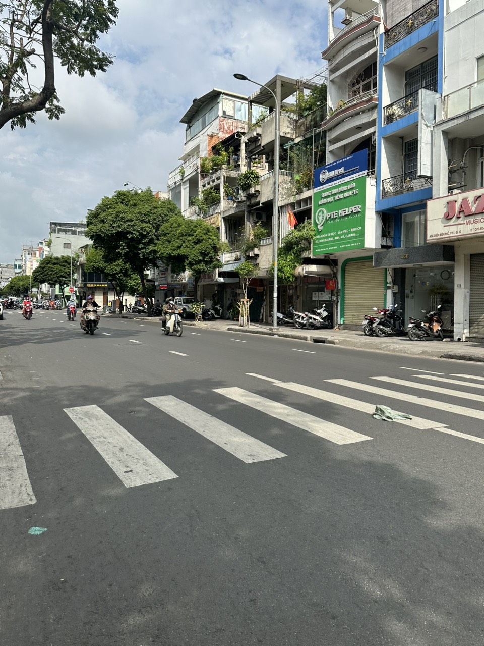 Bán nhà siêu phẩm hẻm xe hơi vào tận nhà Q.10, DT: 5.25x11m, giá chỉ 9tỷ TL