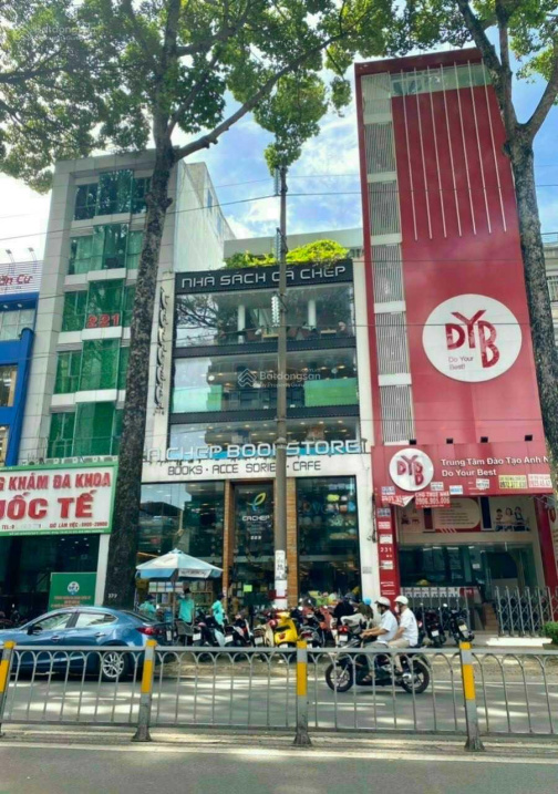 Chính chủ bán tòa nhà mặt tiền Khánh Hội, P6, Q4. DT :6x18m, 5 lầu. Gía bán 41 tỷ bớt lộc