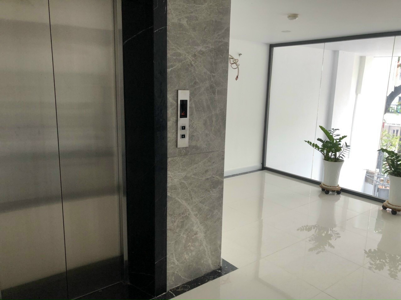 Bán Building hầm 8 tầng, mặt tiền Lý Chính Thắng, Q3; 7.5 x 19m, hđt 140tr/tháng, Chỉ 64 tỷ