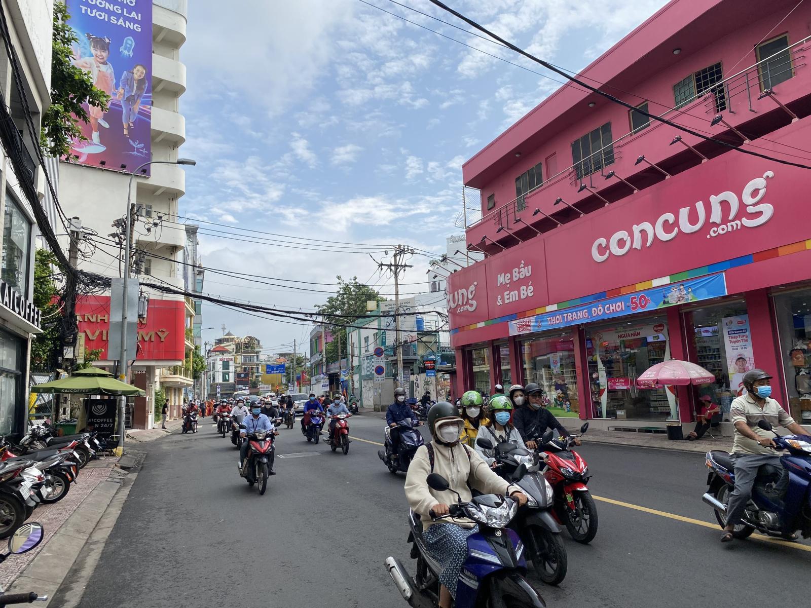 Bán tòa nhà văn phòng khu Hoàng Việt, HĐT 1,7 tỷ/năm, 12x14m, Hầm 7 lầu. Giá bán 68 tỷ