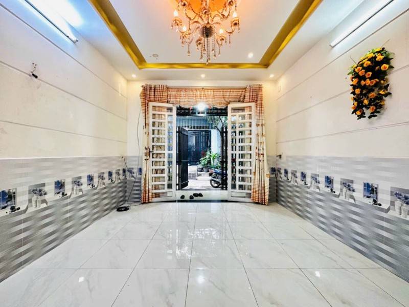 BÁN GẤP, giá 4.4tỷ nhà sau trường Ng Trung Trực đg Lê Đức Thọ, GòVấp, DT 53m, 3tấm, HXH 5m, LH0937205202