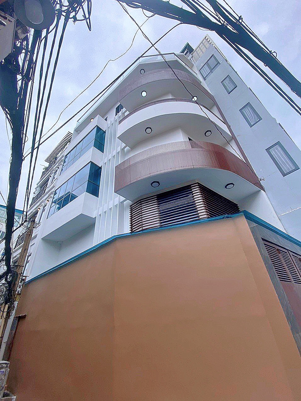 Nhà 6 tầng 2 Mặt tiền quận Phú Nhuận - giá 12 Tỷ