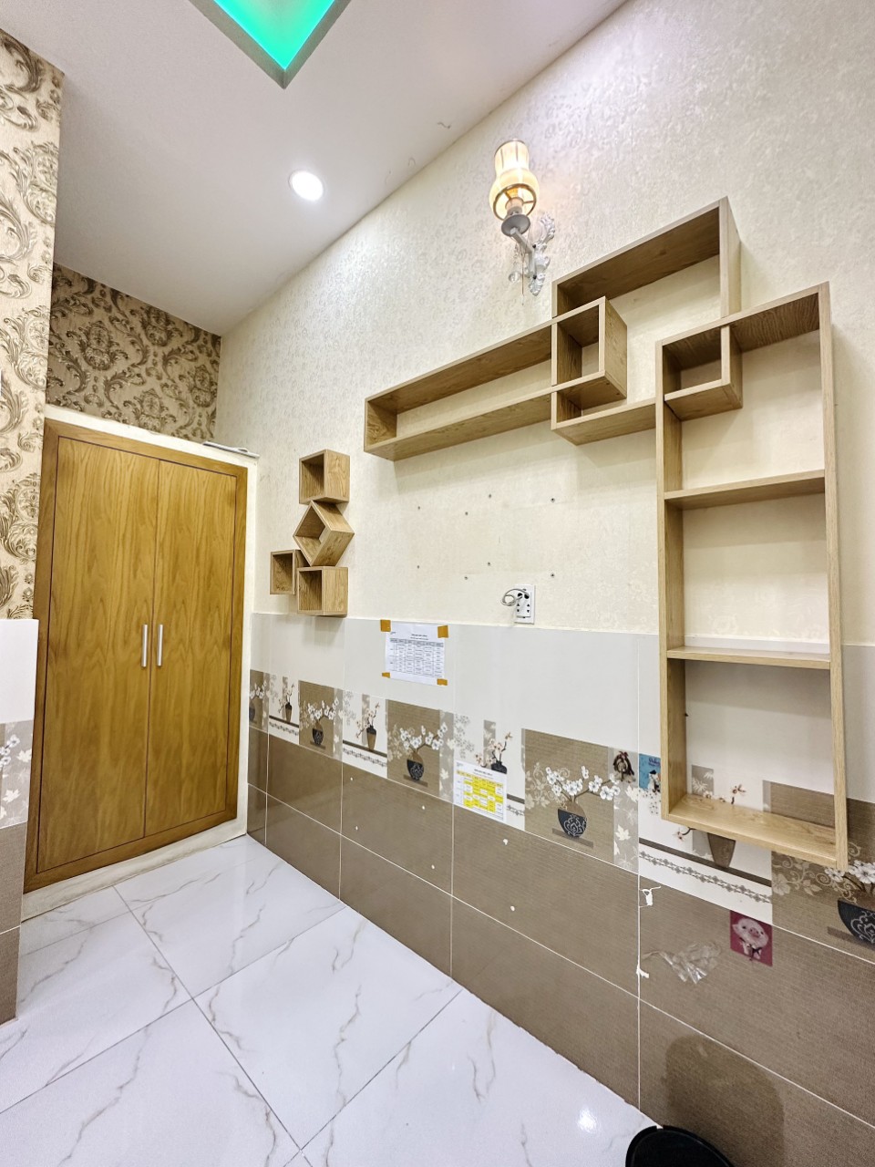 Chủ Ngộp, Bán Gấp nhà Trương Công Định, khu Bàu Cát DT 4x16-3 tầng Chỉ 6.7 tỷ  TL