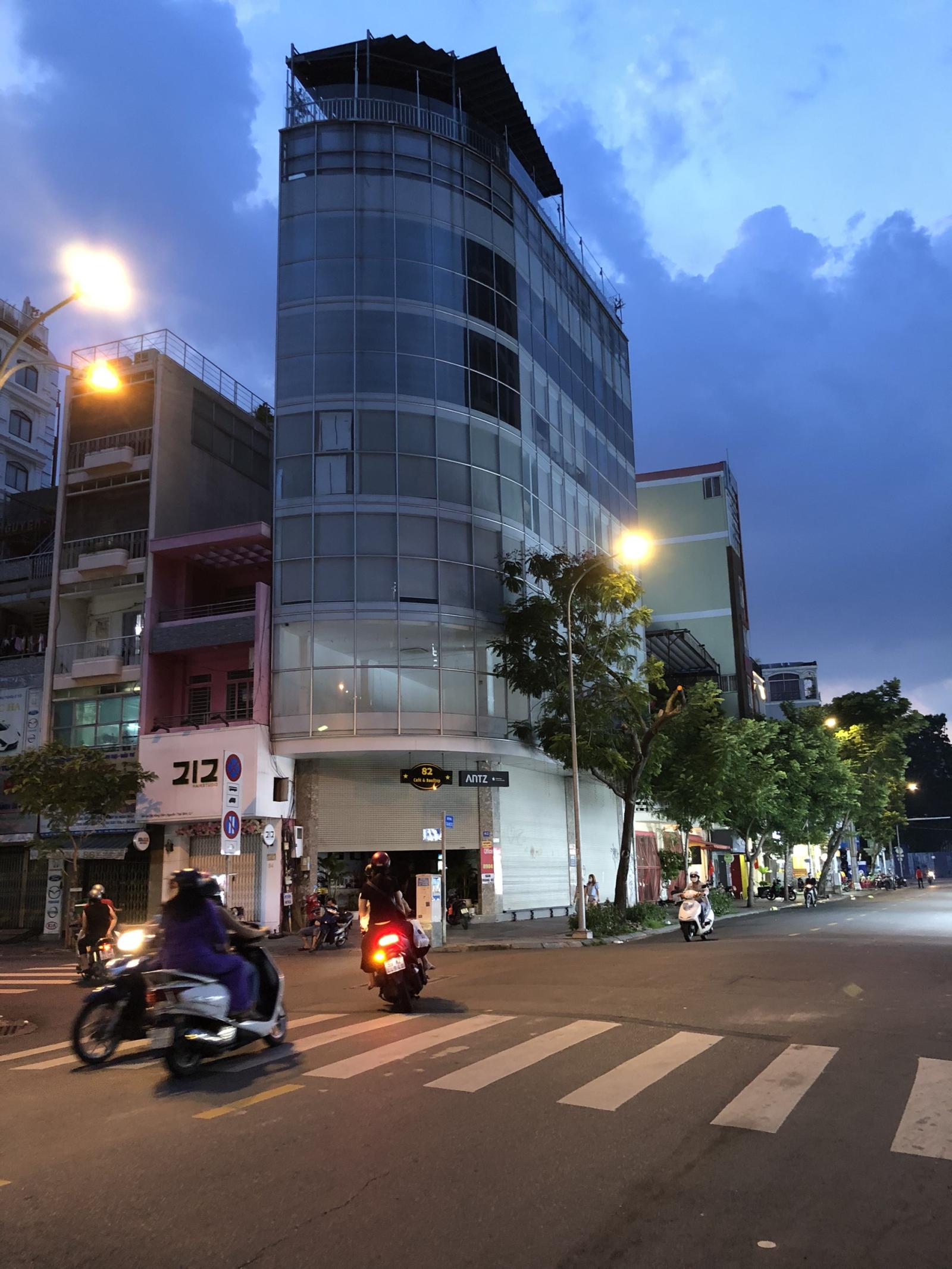 Bán nhà MT Nguyễn Đình Chiểu, P5, Q.3, 4.6m x 12m, NH 7.6m - Giá: 28,5 tỷ 
