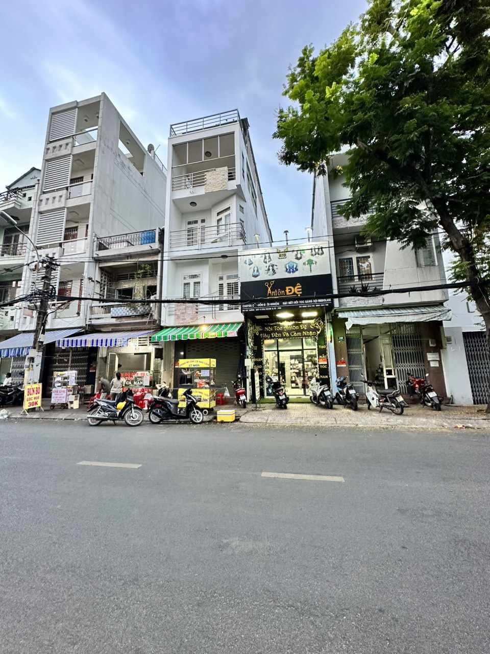 Bán nhà mặt tiền Thống Nhất, phường Tân Thành, quận Tân Phú, dt 4x16,5m cấp 4 giá 10,5 tỷ