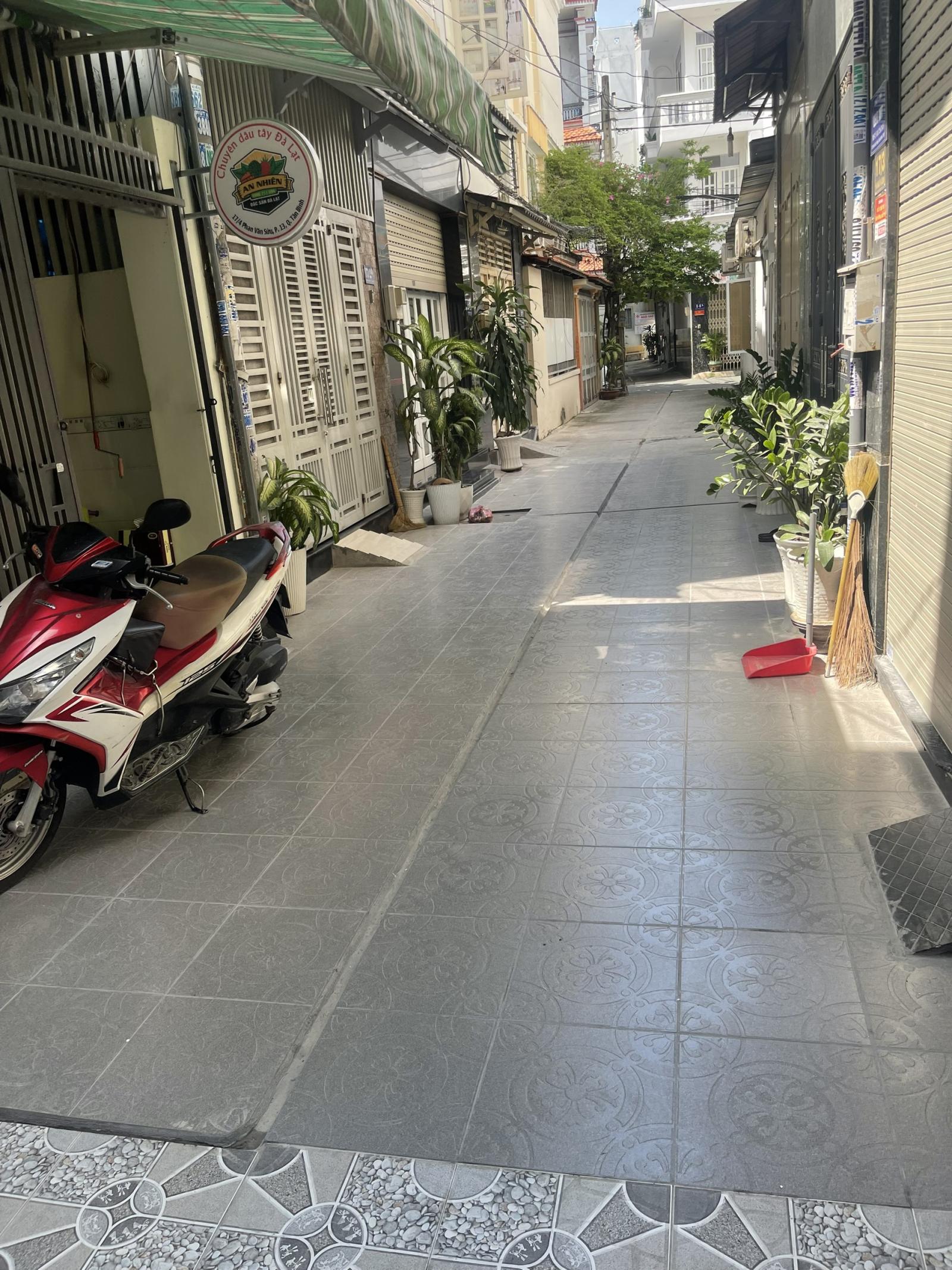Nhà Ngộp, giá đầu tư DT 4x20 đường Nguyễn Hồng Đào, Khu Bàu Cát chỉ 8.5 tỷ TL