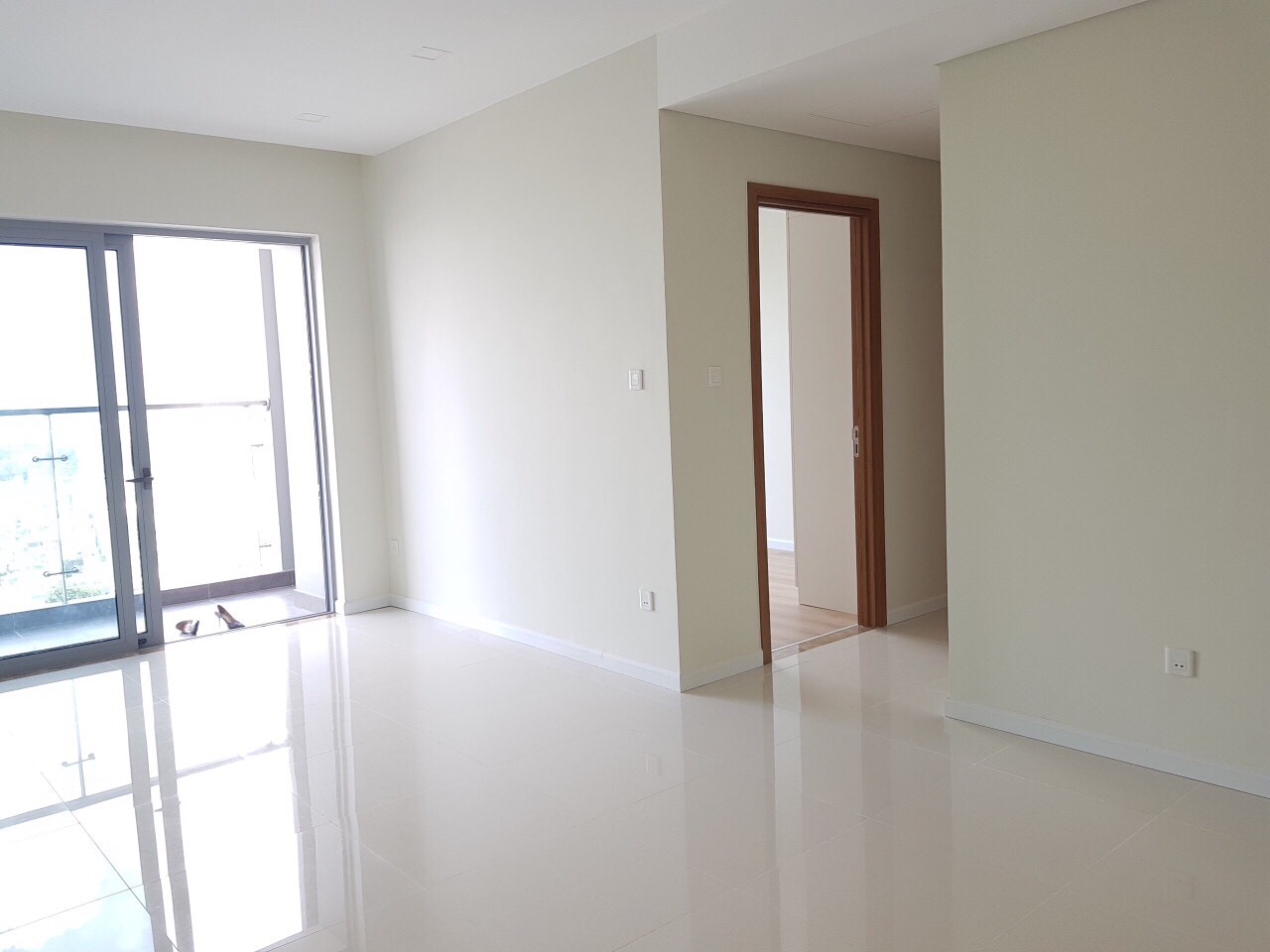 Cần bán căn hộ Rivera Park, Thành Thái, Quận 10, 88m2, 2pn, View thoáng, giá 4.9 tỷ. LH: 0933.722.272