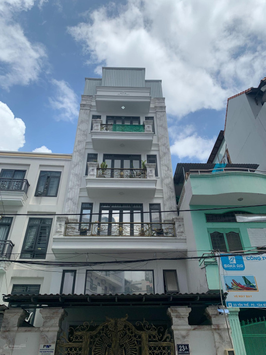 Bán tòa khách sạn thu nhập 180tr/th mặt tiền đường B6 ngay A4, Phường 12, K300, Tân Bình