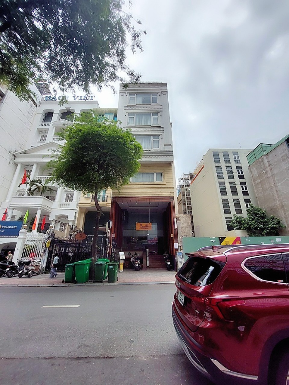 Bán khách sạn MT Thái Văn Lung, Bến Nghé, Q 1, 6 tầng, HĐT: 360tr, bán 145 tỷ TL