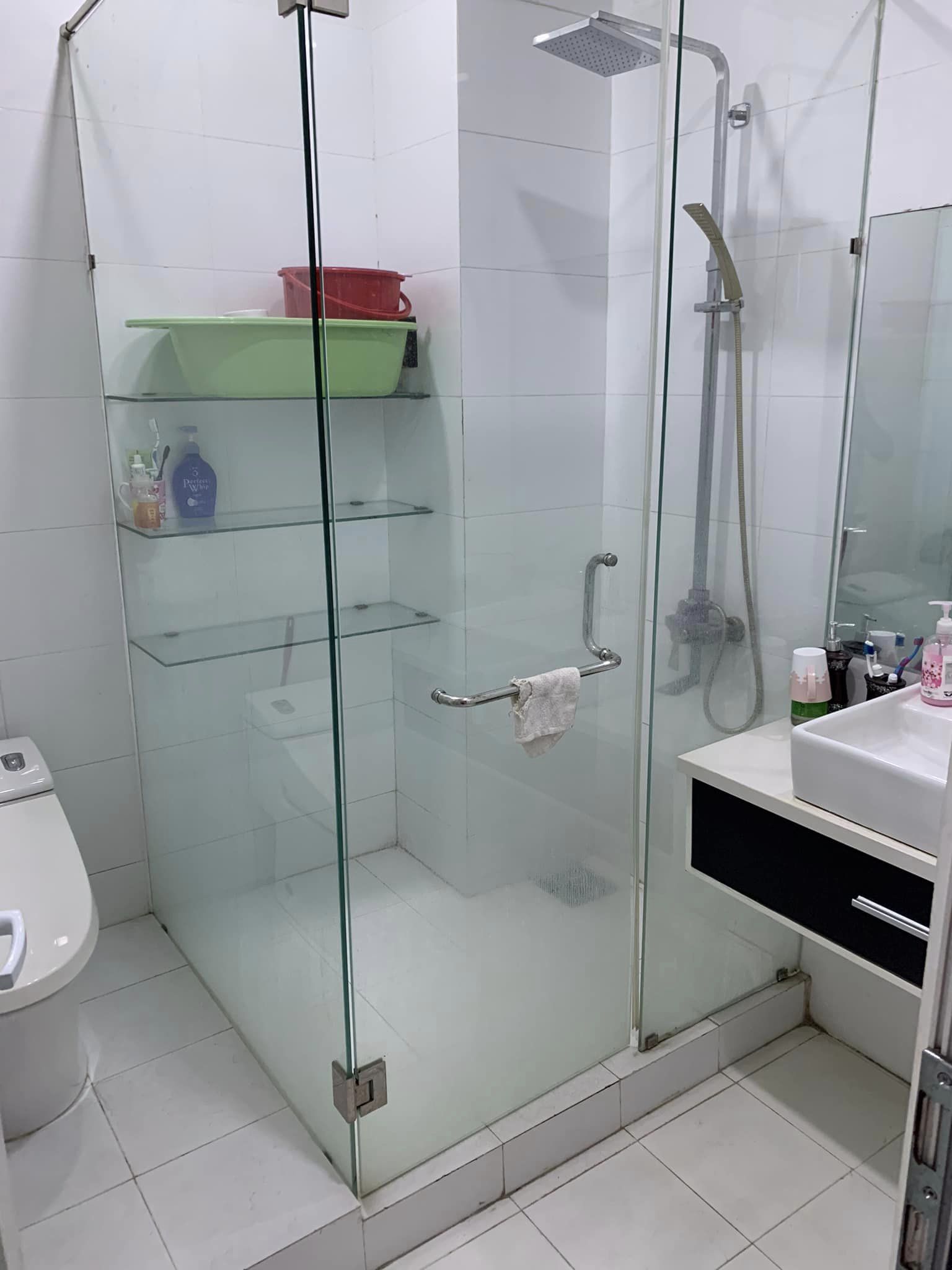 BÁN NHÀ MT Đồng Đen, Tân Bình 5 tầng 63m2 (3,7x17). Nhà đẹp ở ngay. Giá chỉ 16,99 tỷ.