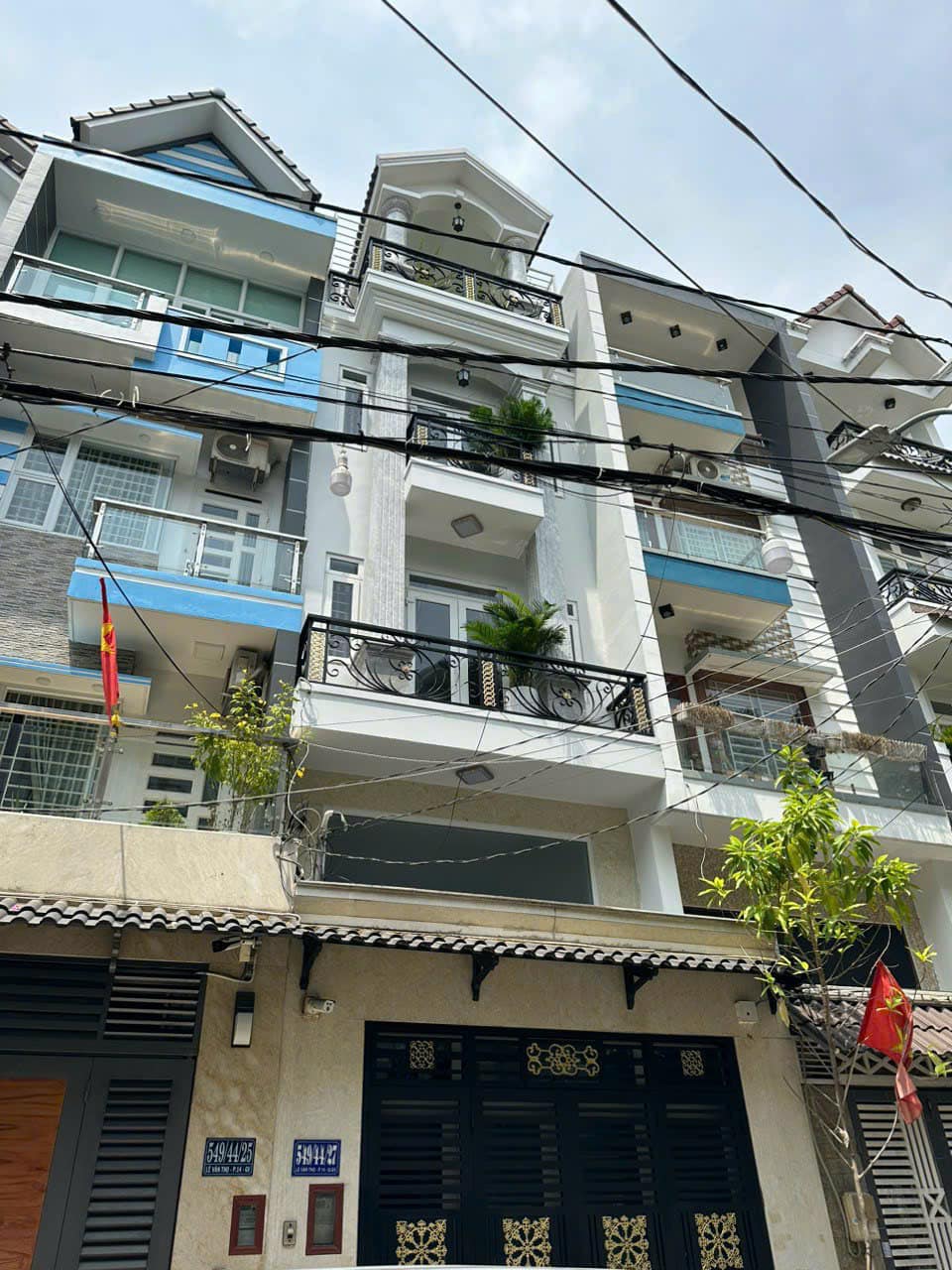   Chủ ngộp, Bán rẻ nhà mặt tiền kinh doanh 10m Nhất Chi Mai 4 tầng giá chỉ 10.5 tỷ TL