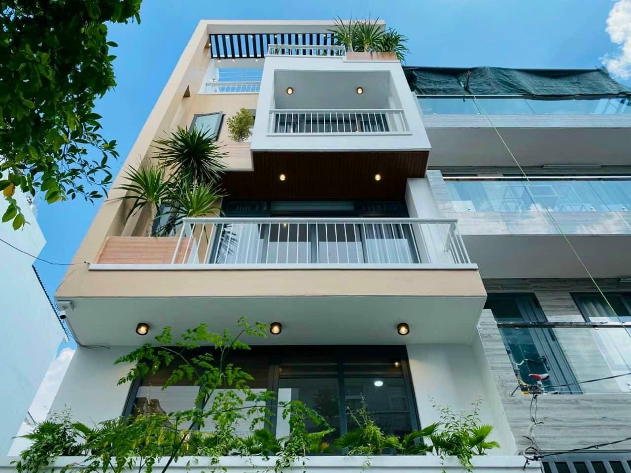  Nhà ngộp, mới 100% 4 Tầng, ST, DT(4.5x14) đường Bình Giã P13 giá chỉ 6.6 tỷ TL