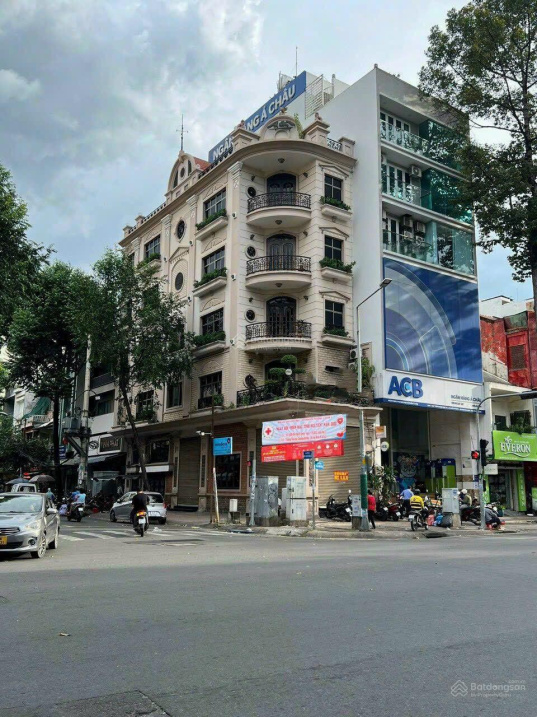 Bán building 2 mặt tiền Cộng Hòa - DT: 9 x 35m 6 lầu - HĐT: 190 triệu/tháng - giá bán: 55 tỷ TL