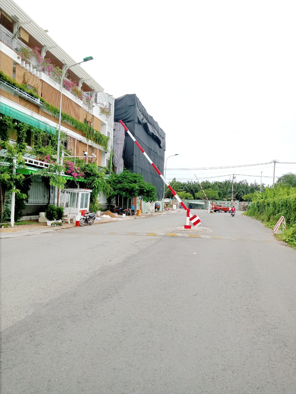 Nhà bán 4 Tầng đường 12m KDC 6B intresco xã Bình Hưng - 11 Tỷ