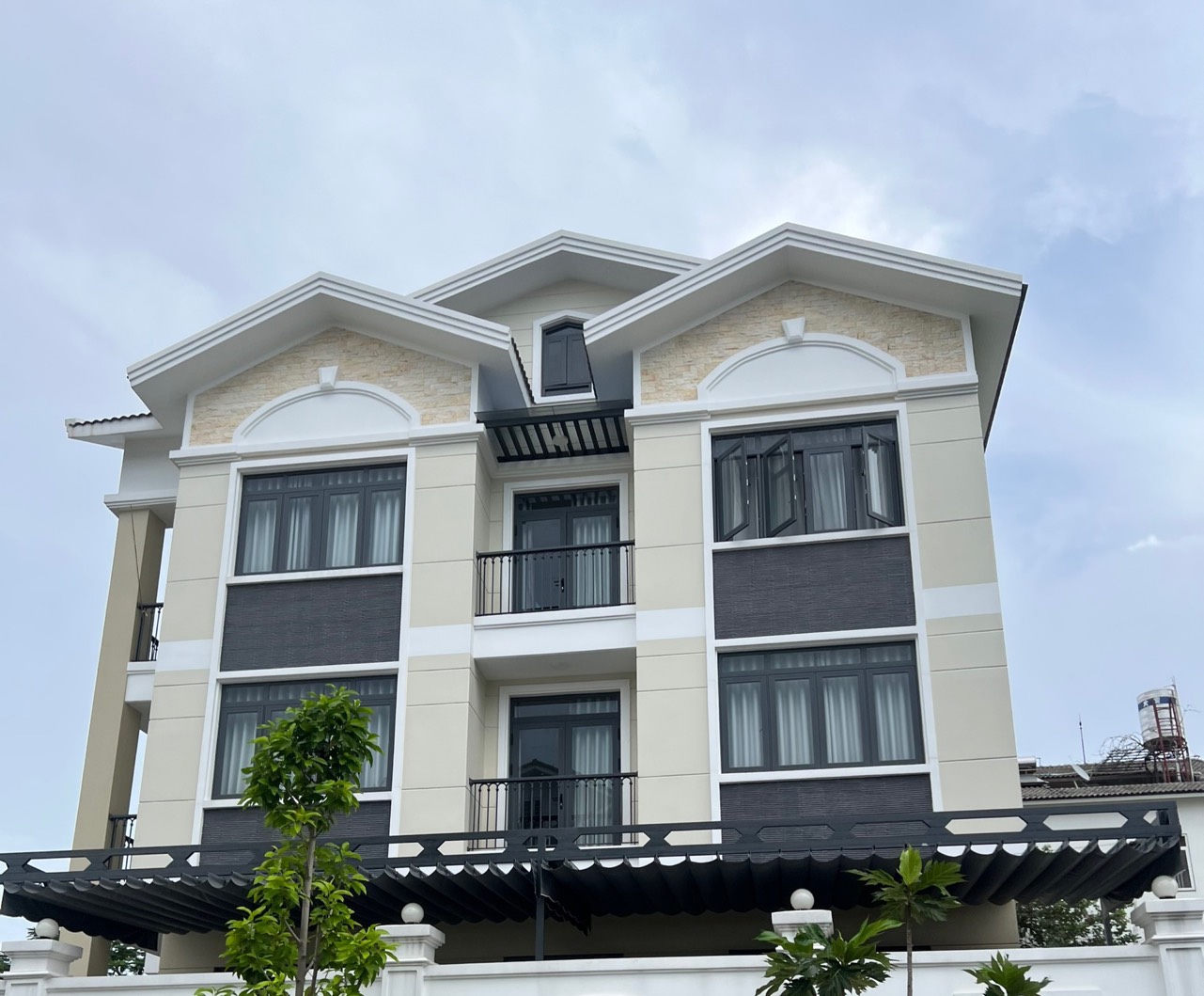 Bán nhà mặt phố tại Phố Trần Bình Trọng, Phường 6, Gò Vấp, Tp.HCM diện tích 240m2