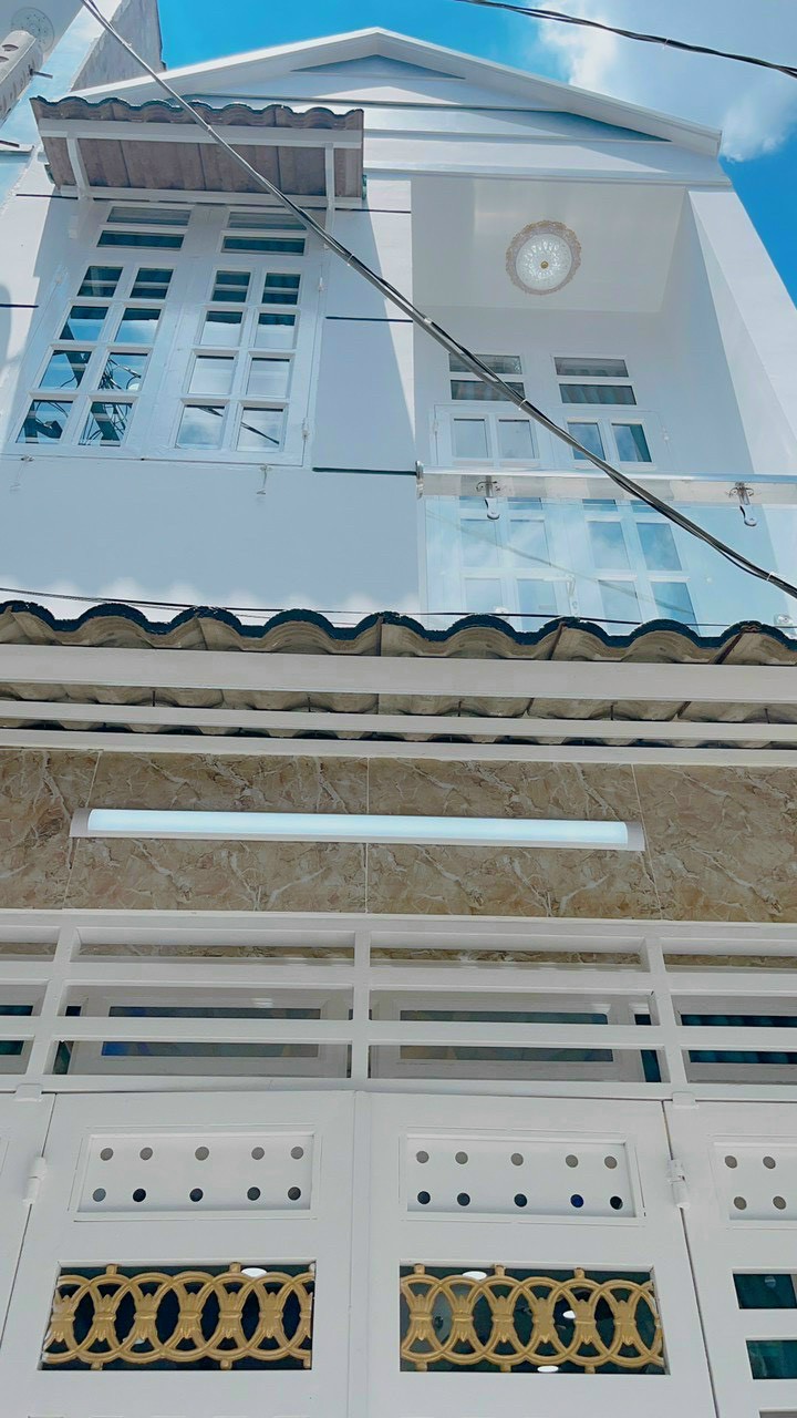 Bán nhà hẻm 6m Huỳnh Tấn Phát, Nhà Bè, Dt 3x10m. Giá 1,95 tỷ