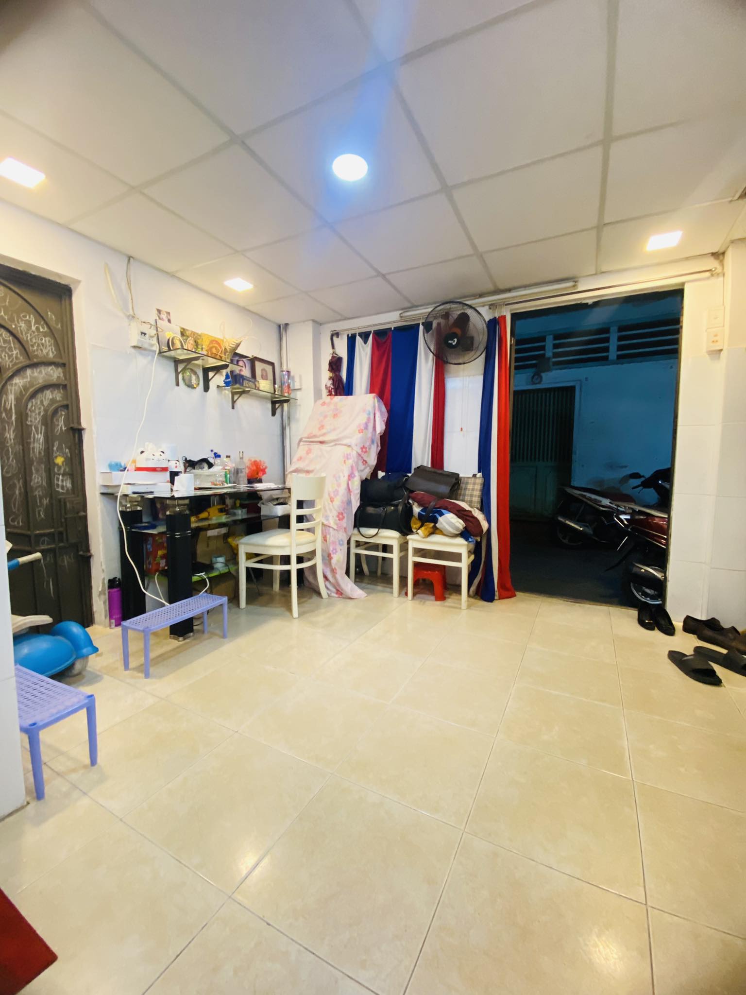 Bán Nhà Gấp HXH Cách Mạng Tháng 8, Quận 10, 18m2, 3 Tầng, Chỉ 3.1 Tỷ TL