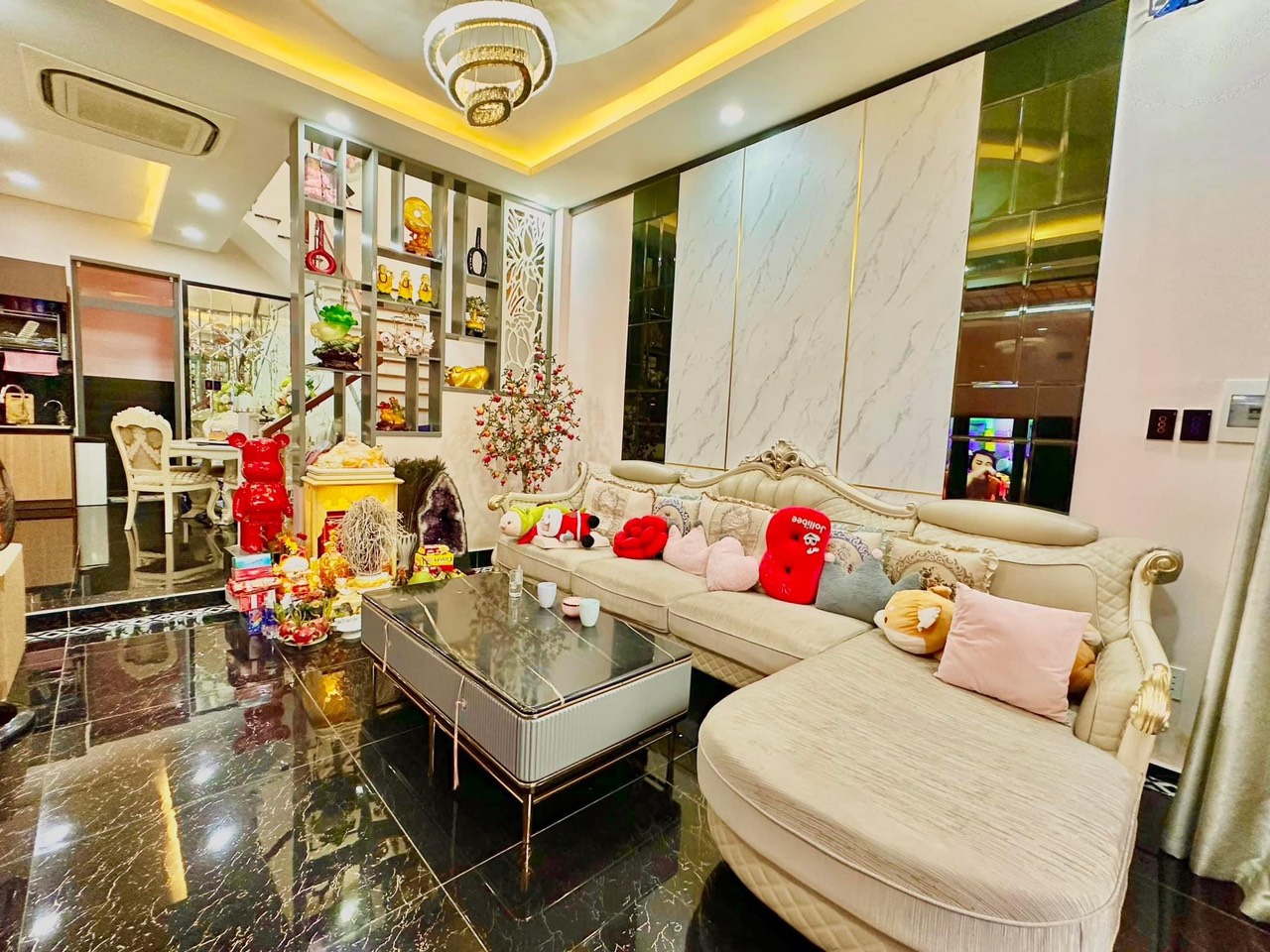 Biệt thự nội khu 12m Nguyễn Gia Trí (D2) 12 x 18m, giá chỉ 39 tỷ, siêu đẹp