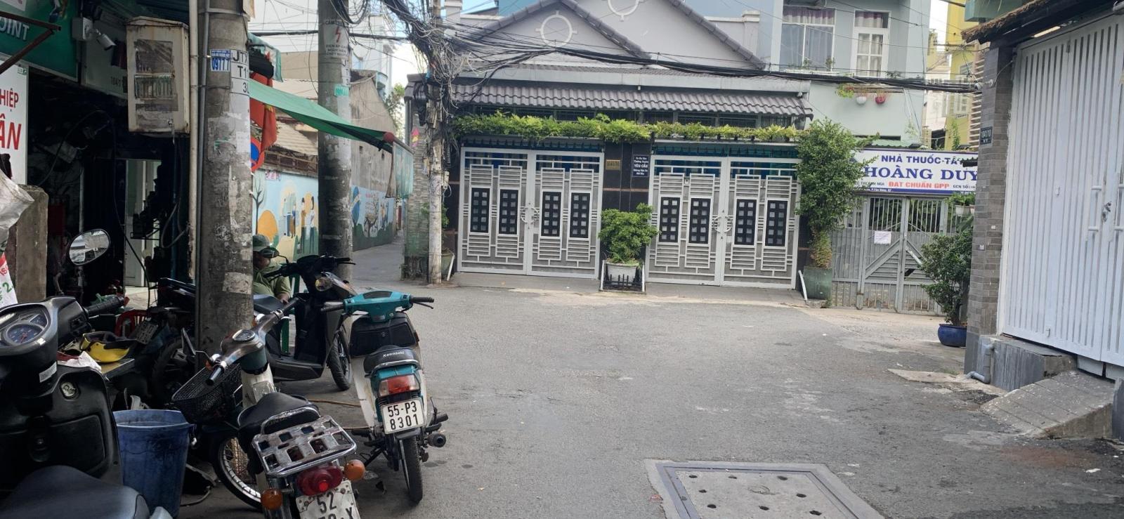 BÁN NHÀ TRẦN XUÂN SOẠN HẺM Ô TÔ , NGANG KHỦNG 7.4M , 50.17 M2 , NHỈNH 6 TỶ