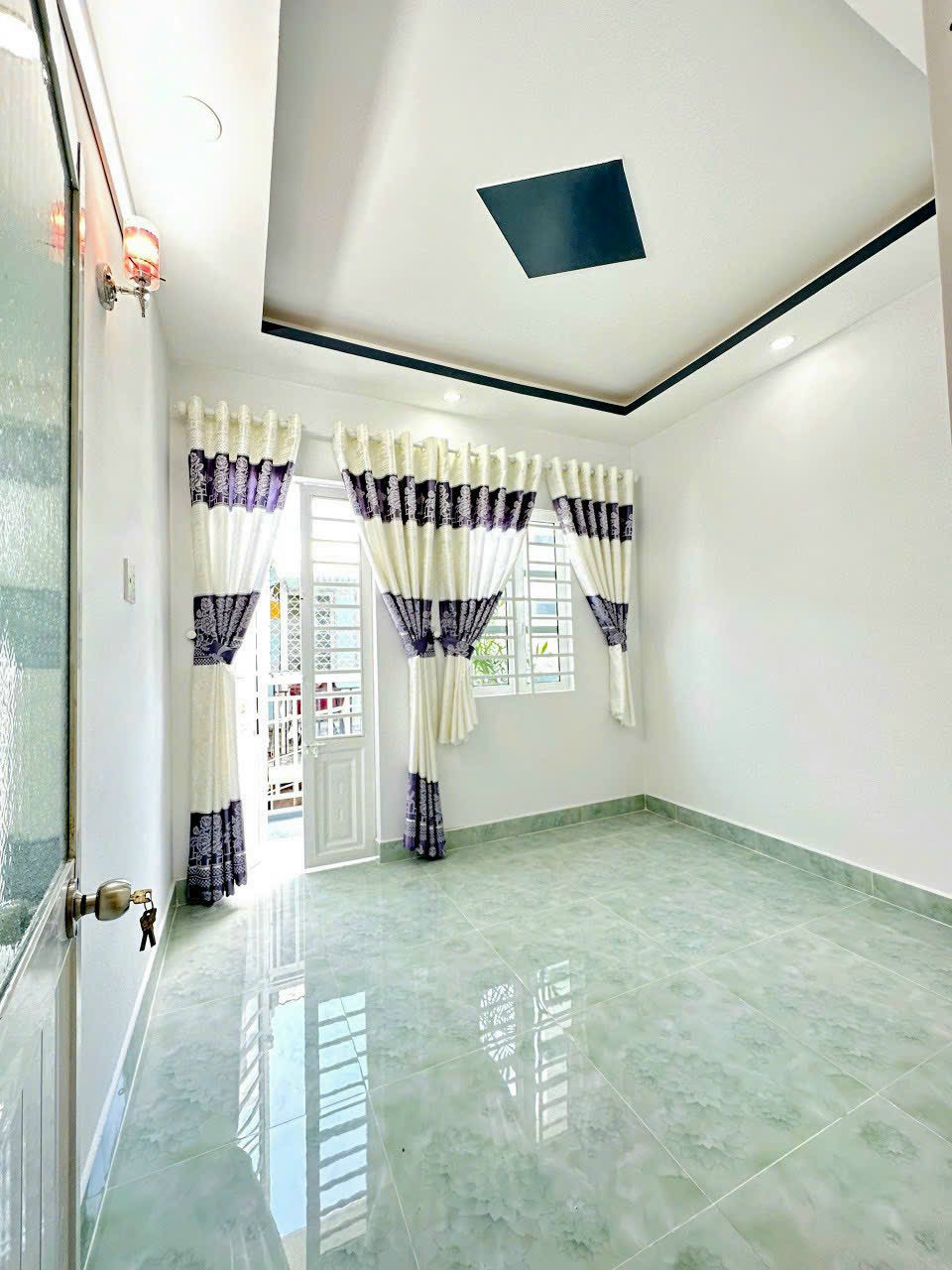 Bán nhà riêng tại Đường Huỳnh Tấn Phát, Xã Nhà Bè, Nhà Bè, Tp.HCM diện tích 27m2  giá 1100 Triệu
