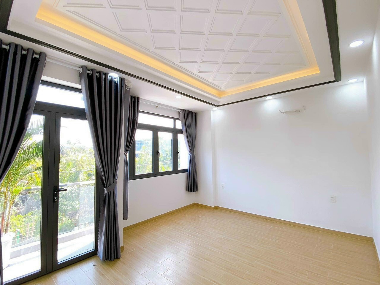 Bán nhà ngay công viên Khu dân cư Sài Gòn Mới, Thị trấn Nhà Bè.