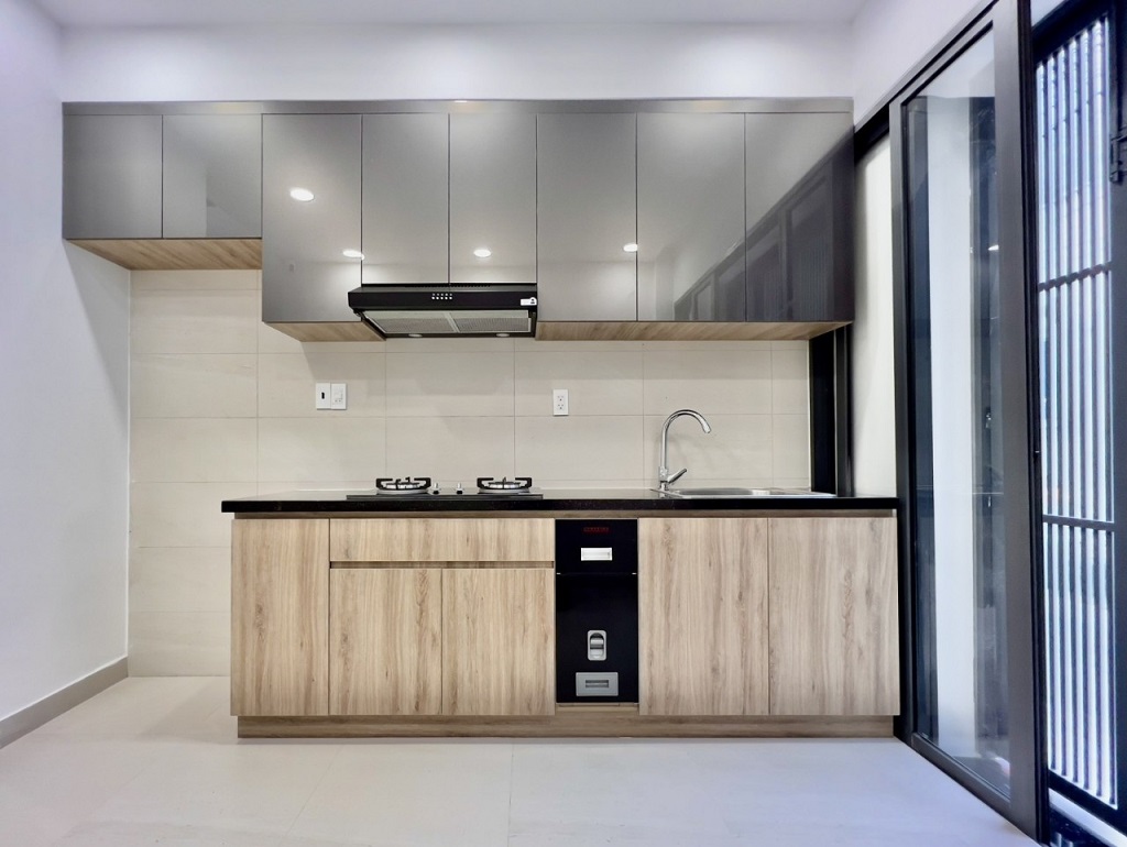 NHỈNH 2 TỶ CÓ NHÀ ĐẸP, HIỆN ĐẠI 2 TẦNG BTCT 