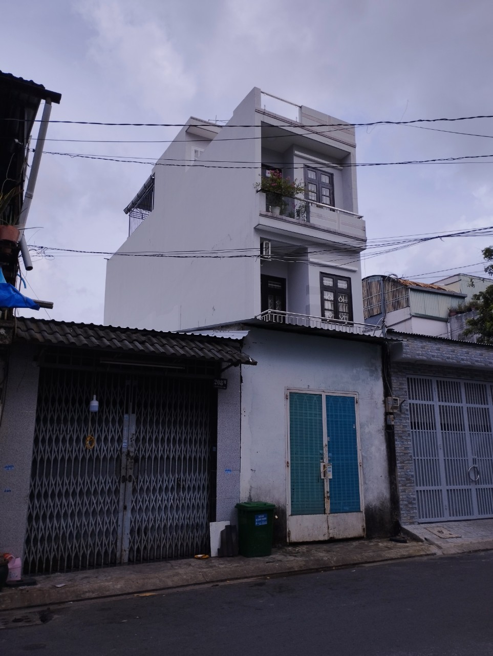 Bán nhà mặt phố tại Đường Nguyễn Thành Vĩnh, Phường Trung Mỹ Tây, Quận 12, Tp.HCM diện tích 81m2  giá 3.95 Tỷ