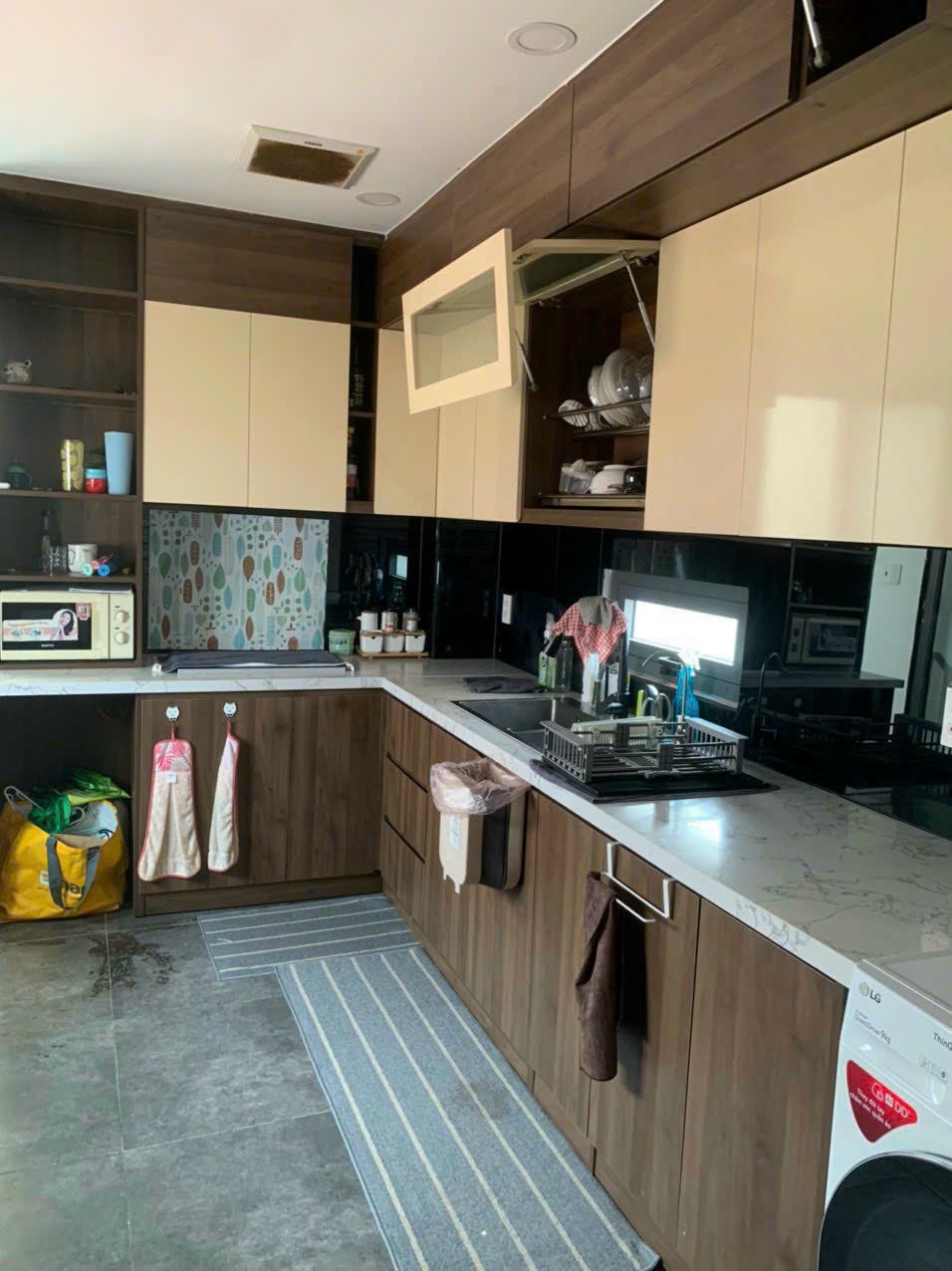 XC bán Gấp Nhà sát Mặt tiền CMT8, Q.3 - DTSD 120m2, KC: 5 tầng