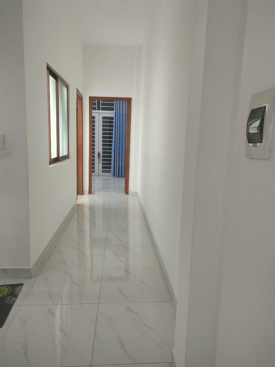 Nhỉnh 4 tỷ nhà 9x13m mặt tiền Tân Hiệp, Thị trấn Hocmon