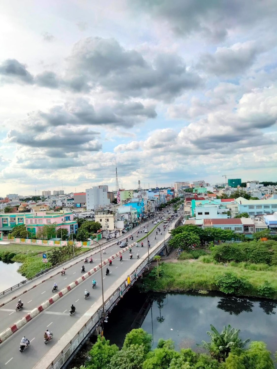 Bán GẤP nhà mặt tiền KD Nguyễn Văn Quá Q12 tặng DT 50triệu 304m2(8x38) gần chợ Cầu 24.5 tỷ