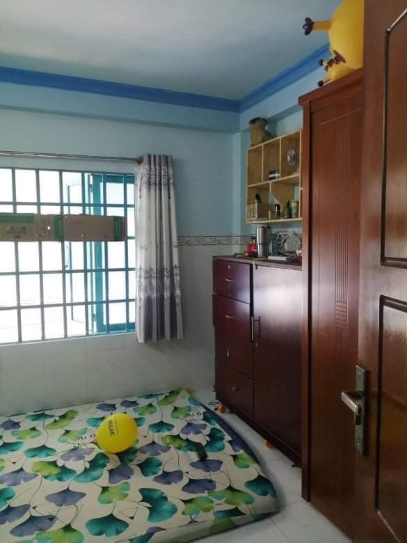 Bán gấp nhà mặt tiền Bà Hom Q6, tiện vừa ở vừa KD, khu sầm uất nhỉnh 4 tỷ. TL