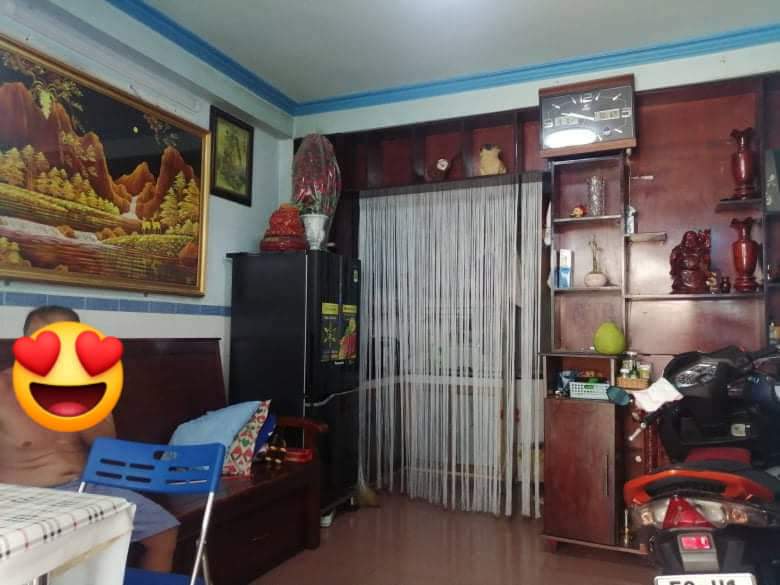 Bán gấp nhà mặt tiền Bà Hom Q6, tiện vừa ở vừa KD, khu sầm uất nhỉnh 4 tỷ. TL