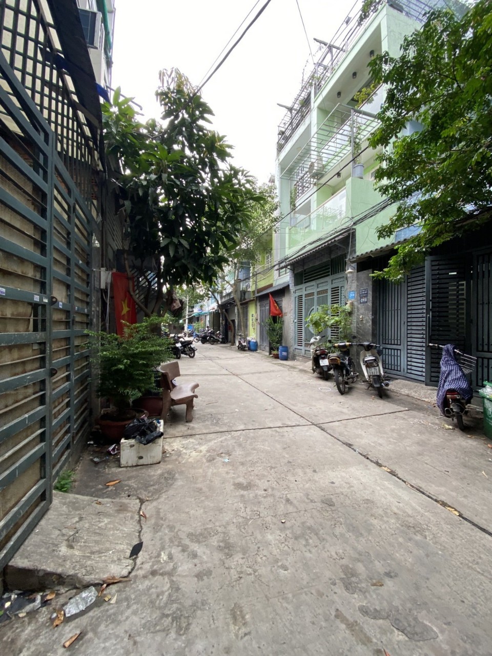  Nhà Bình tân gần Aeon Tân Phú, 4 Tầng, hẻm thông ôtô,  kinh doanh, giá rẻ
