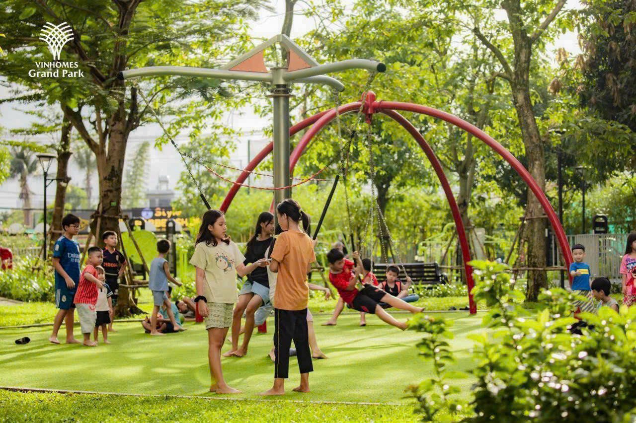CẦN BÁN CĂN HỘ CAO CẤP BEVERLY SOLARI VINHOMES GRAND PARK VIEW ĐẸP GIÁ TỐT LH 0932 32 03 73