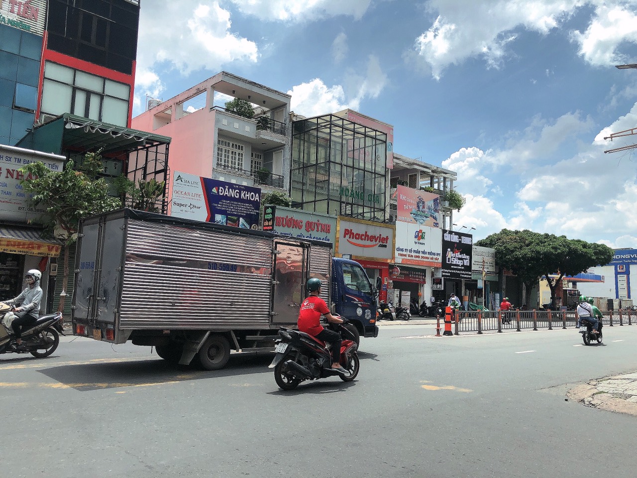 Bán nhà mặt tiền Phan Văn Trị 130m2 ngang 5m ngay KDC Cityland KD tiềm năng 18.5 tỷ