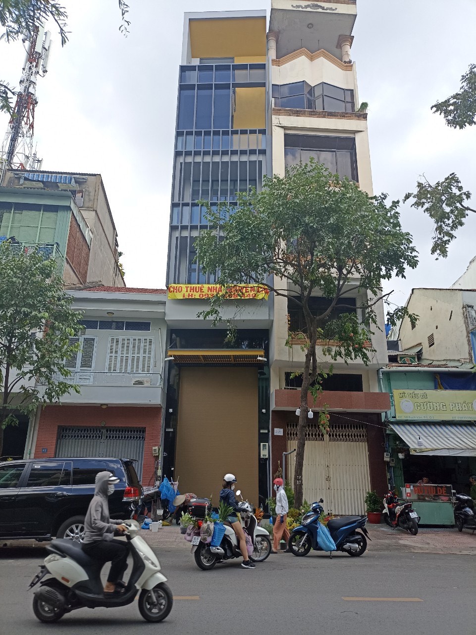 Hạ giá từ 19 tỷ xuống còn 17 tỷ MT Hòa Hưng ngay sát CMT8 Q10. DT: 6.2x16m. Nhà nát thuận tiện xây