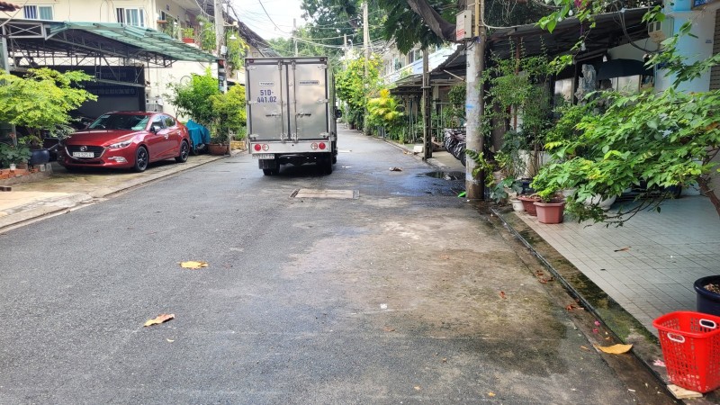 BÁN NHÀ PHÚ NHUẬN HXH 65 M2 2 TẦNG 3PN SỔ VUÔNG GẦN CV GIA ĐỊNH NGUYỄN KIỆM 4 TỶ.