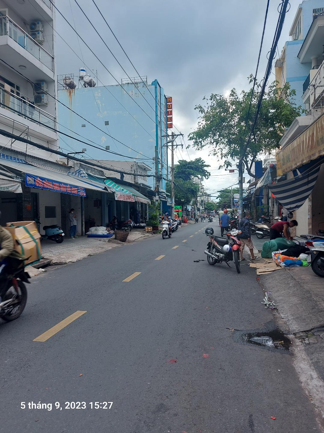MT chợ vải Phú Thọ Hòa: (4x20m), 2 lầu, giá 14.3 tỷ thương lượng - gần Phạm Văn Xảo