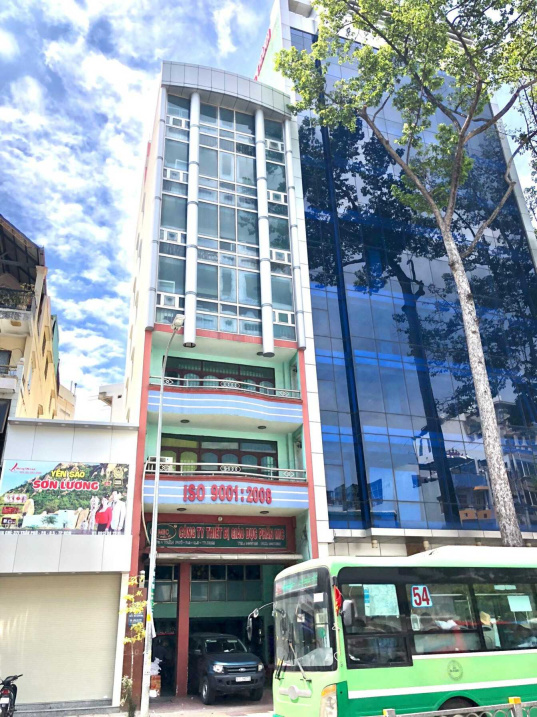 Cần bán nhà Quận 3, đường Nguyễn Thiện Thuật, 6.2x17m (100m2) giá chỉ 33 tỷ 