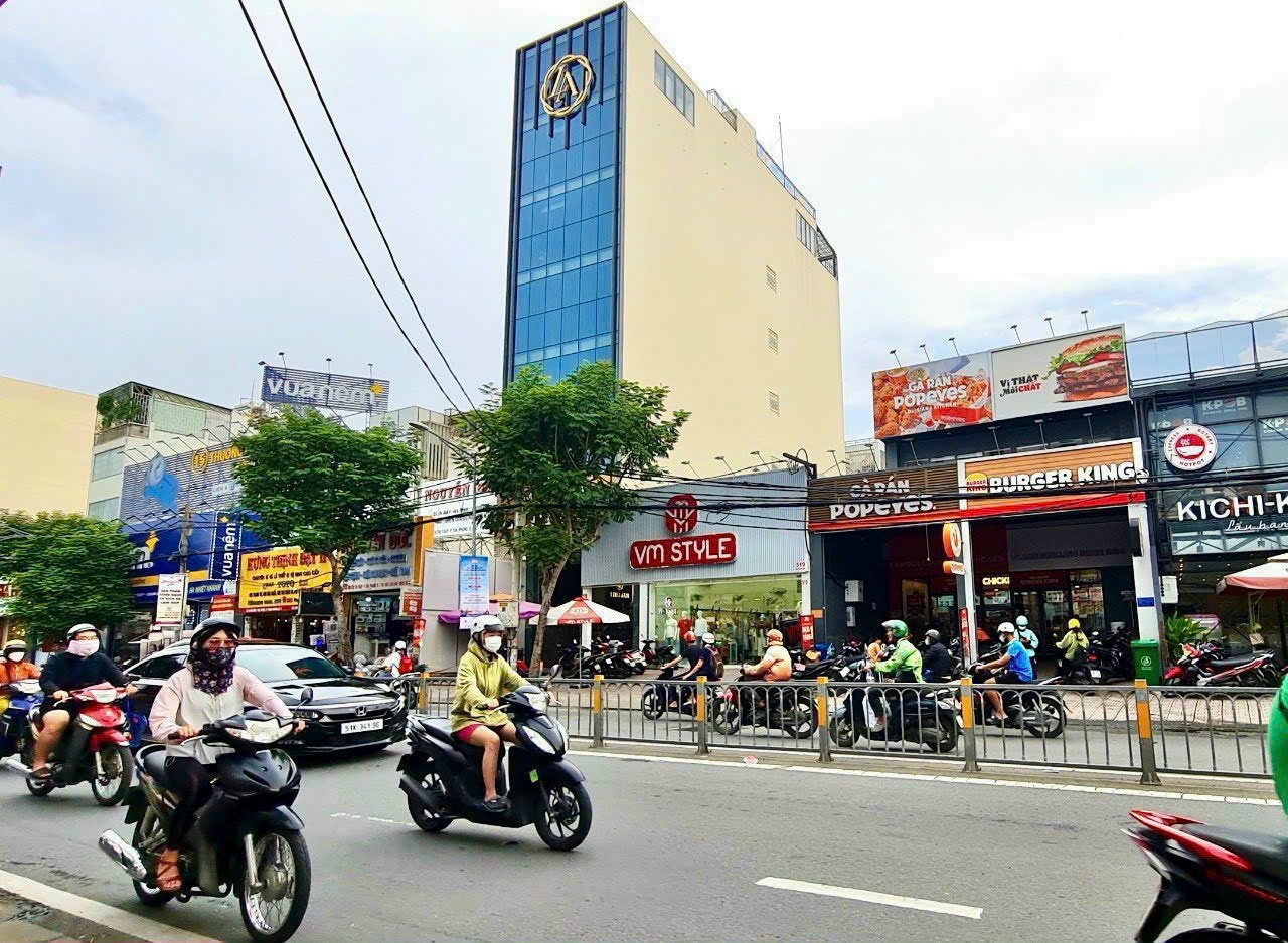 Bán giá rẻ toà nhà mặt tiền Nguyễn Thị Thập - p.Tân Phong - quận 7 gần ngay Lotter , DT 8,5 x 21.5m ,1 hầm + 8 lầu 
