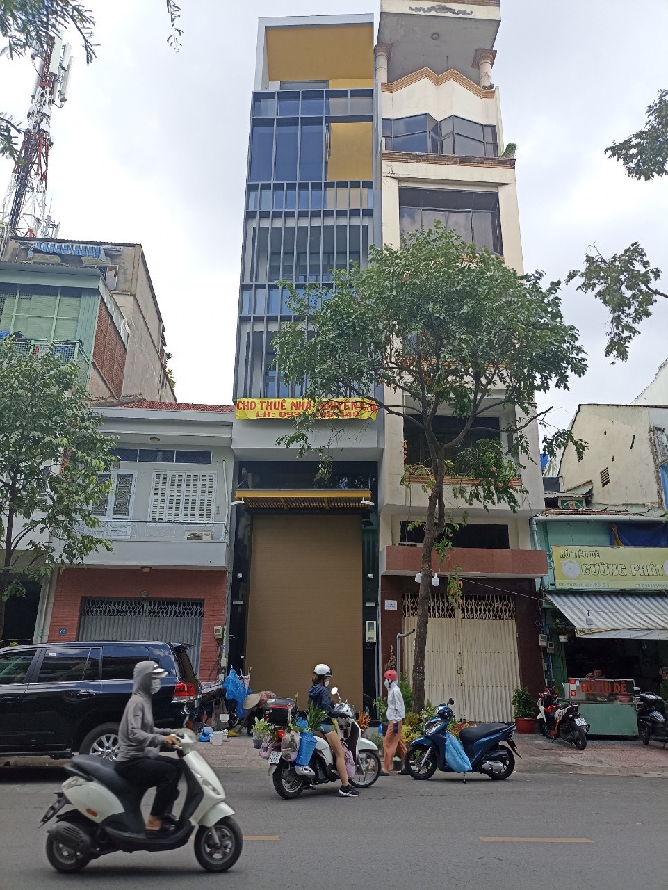 Định cư bán Gấp mặt tiền đường Nguyễn Tri Phương, Q10, DT 5,5x25m, 4 lầu, Giá 40 tỷ