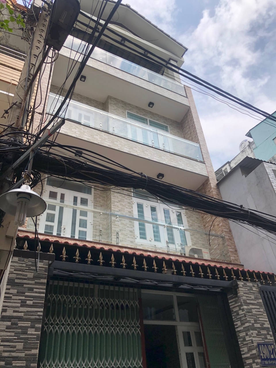 Bán nhà khu biệt thự Hồng Long - Phổ Quang, P2, Q Tân Bình 5 tầng, giá 16 tỷ
