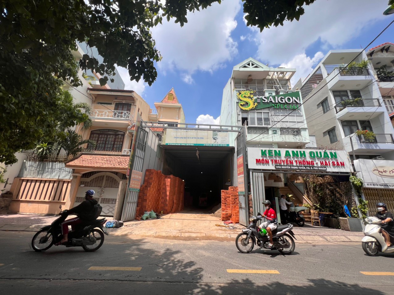 Bán nhà 2 mặt tiền Đường Nguyễn Trọng Tuyển, P8, Phú Nhuận, 6.4x25m, 31.5 Tỷ, 0909779943
