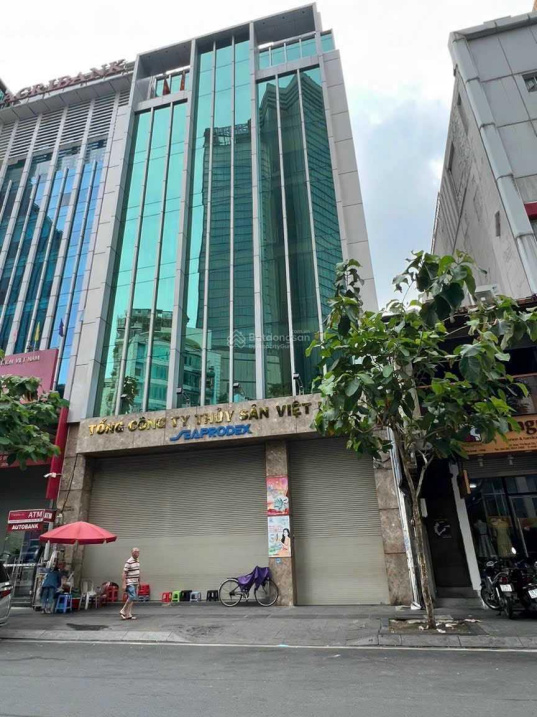 Ngộp bank bán lỗ - Bán nhà siêu vị trí MT Trương Định, Q.3 - 6x25m - 7 lầu - HĐT: 250 - Giá: 40 tỷ