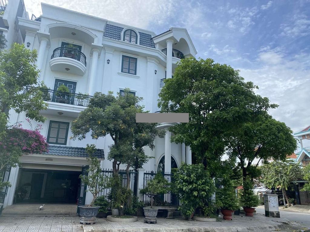 Biệt thự 2 Mặt Tiền đẹp nhất Khu Bên Sông Hiệp Bình Chánh: 14mx18m, dtsd 600 m²