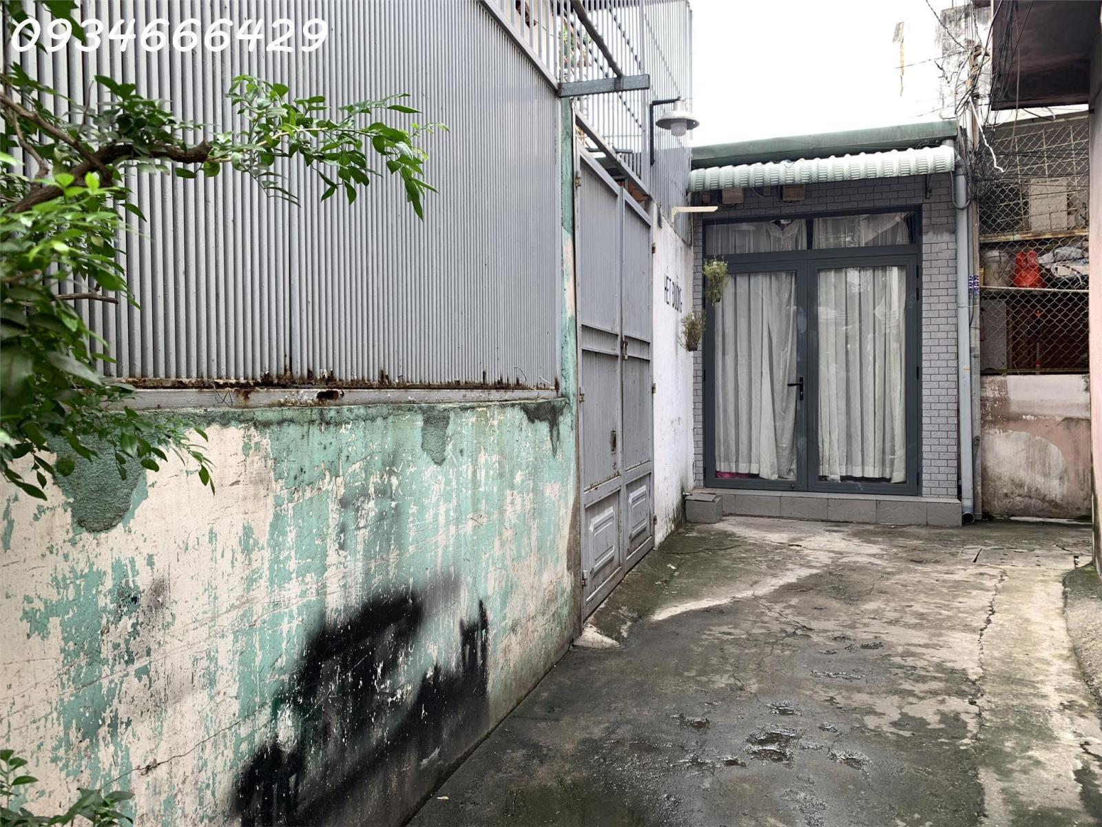 Nhà hẻm 3 gác sát đường Nam Hòa, Q9. dt khủng 90m2, giá chỉ 3.8tỷ