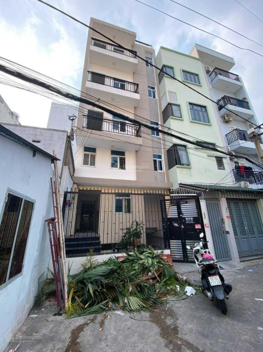 Gia đình đi định cư bán nhà Lê Văn Sỹ Phường 14 Quận 3. DT 6x18m. KC 3 lầu giá 14 tỷ HĐT 40 triệu - 0789754790
