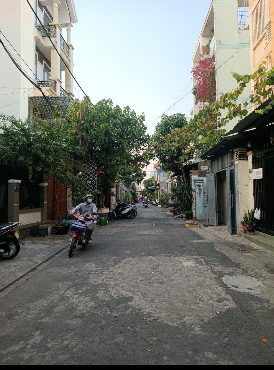 Bán nhà mặt tiền đường số 5 phường Bình Hưng Hòa A 4x18 đúc 3 tấm gần Tân Phú kinh doanh tốt